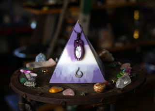 Lilac Lilly with Necklace