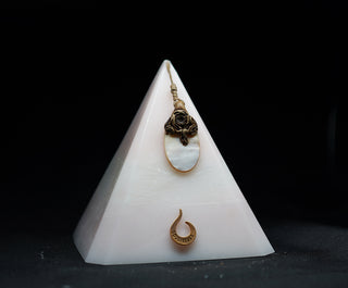 Spirit Quartz Pendant Candle