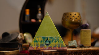 ¿Mystery Pyramid Candle¿