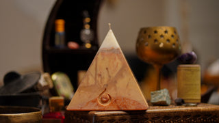 ¿Mystery Pyramid Candle¿