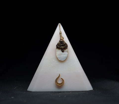 Spirit Quartz Pendant Candle